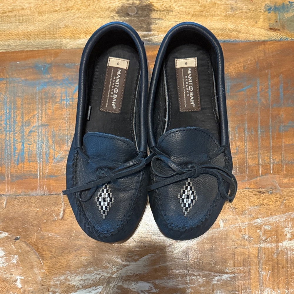 Leather Moccasins with Bow Detail